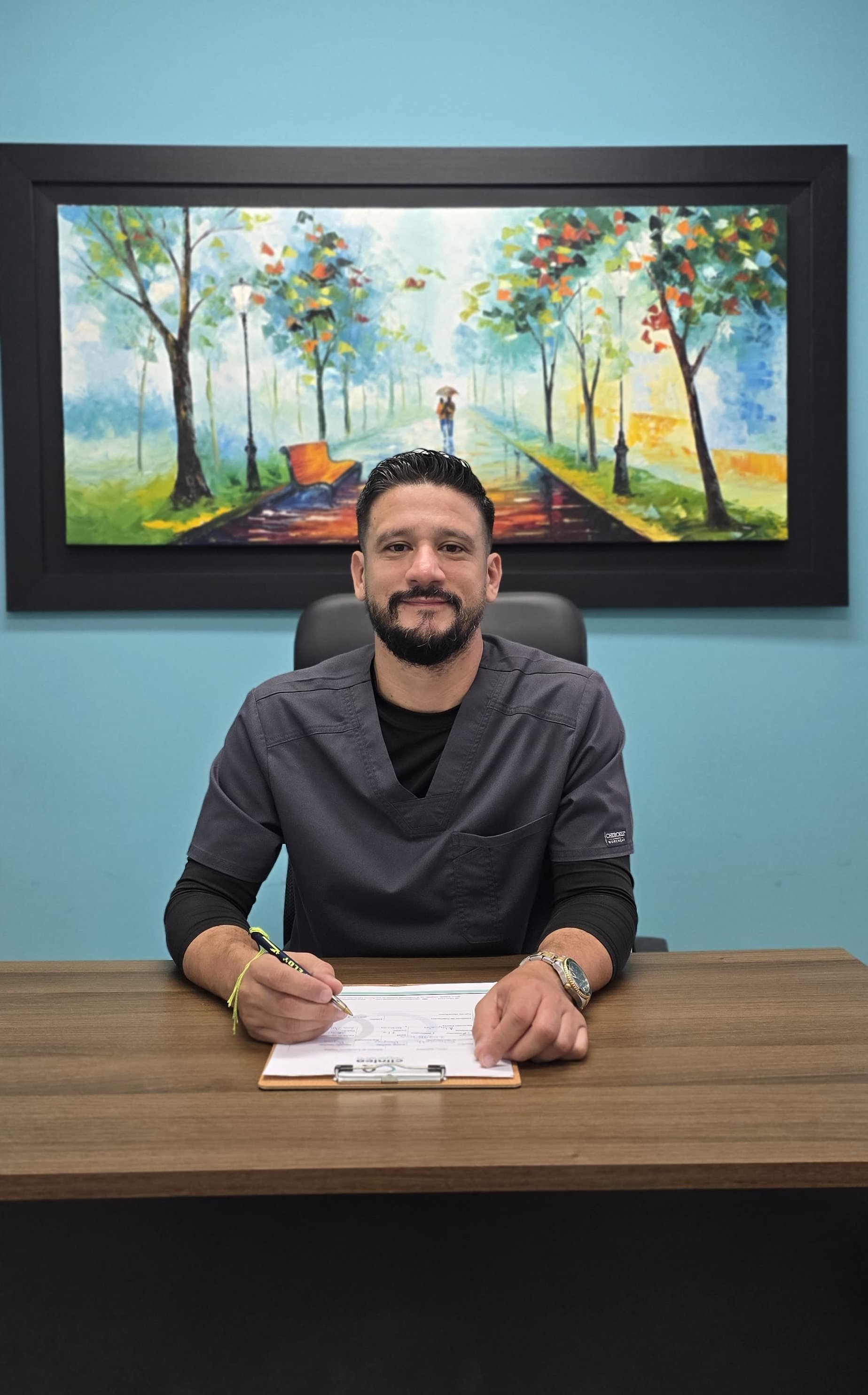 Dr. Eloy Chacon